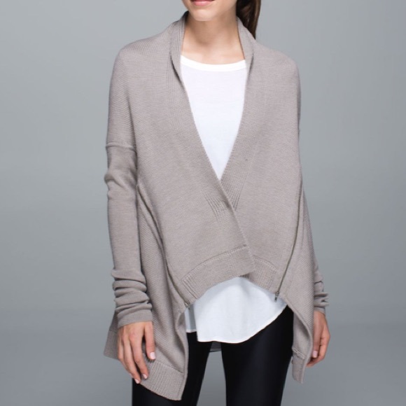 lululemon athletica Sweaters - Lululemon Wrap It Up Sweater Heathered Storm Grey size 8